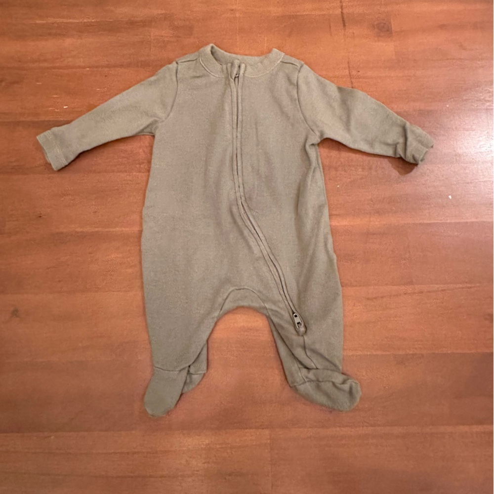 Old Navy Green Footie